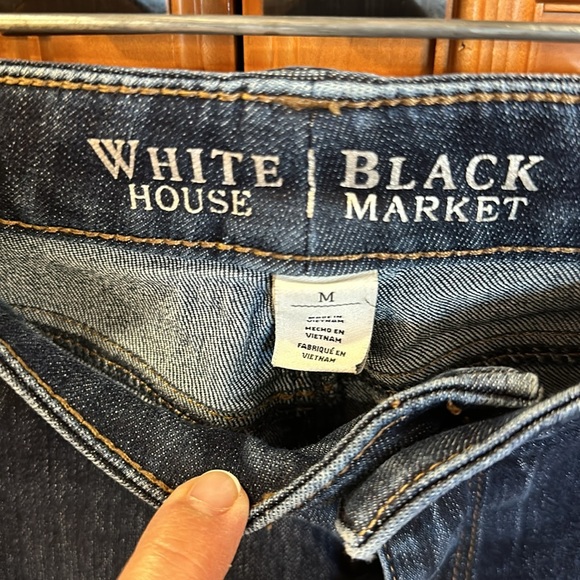 White House, black market size medium jegging  jeans - Picture 2 of 3